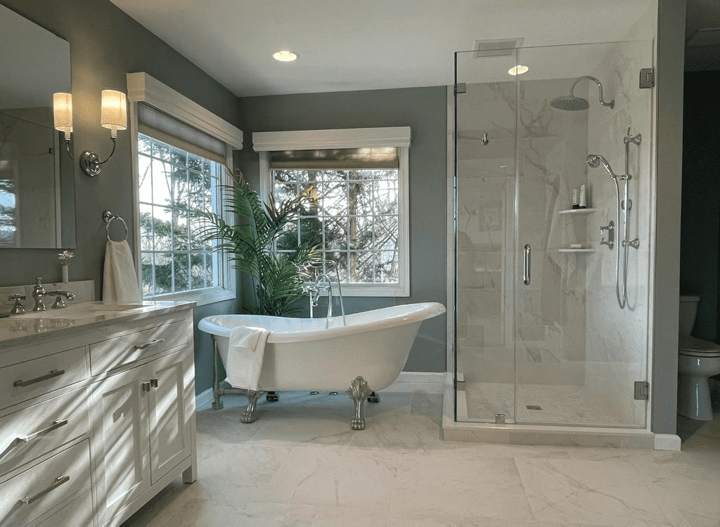 Bathroom With Stylish Tub